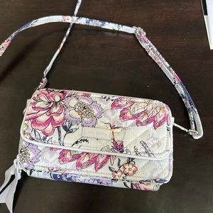 Vera Bradley crossbody in hummingbird park
